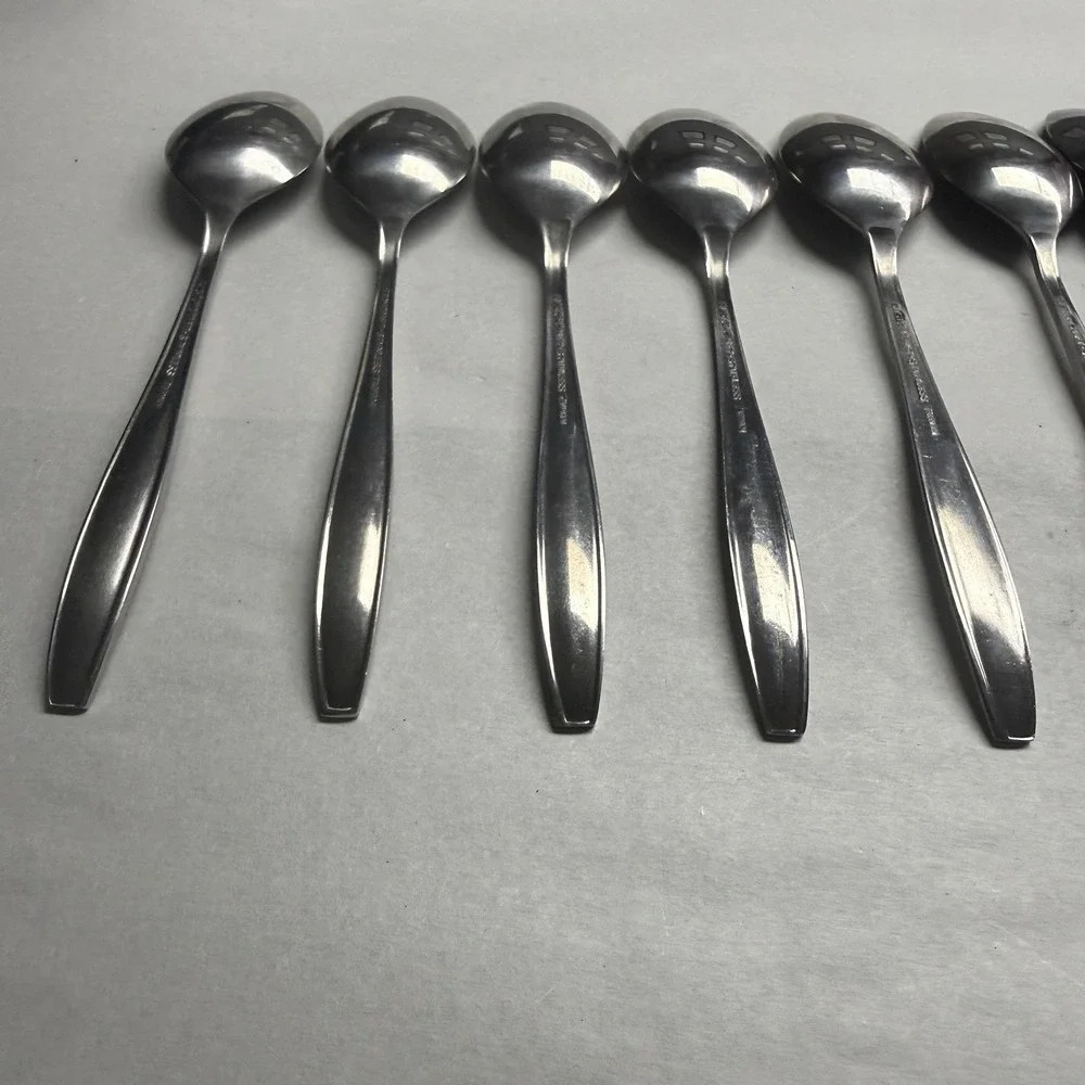 9 Vintage Customcraft CUS1 Dinner Place Spoons Roses Stainless Steel Flatware
